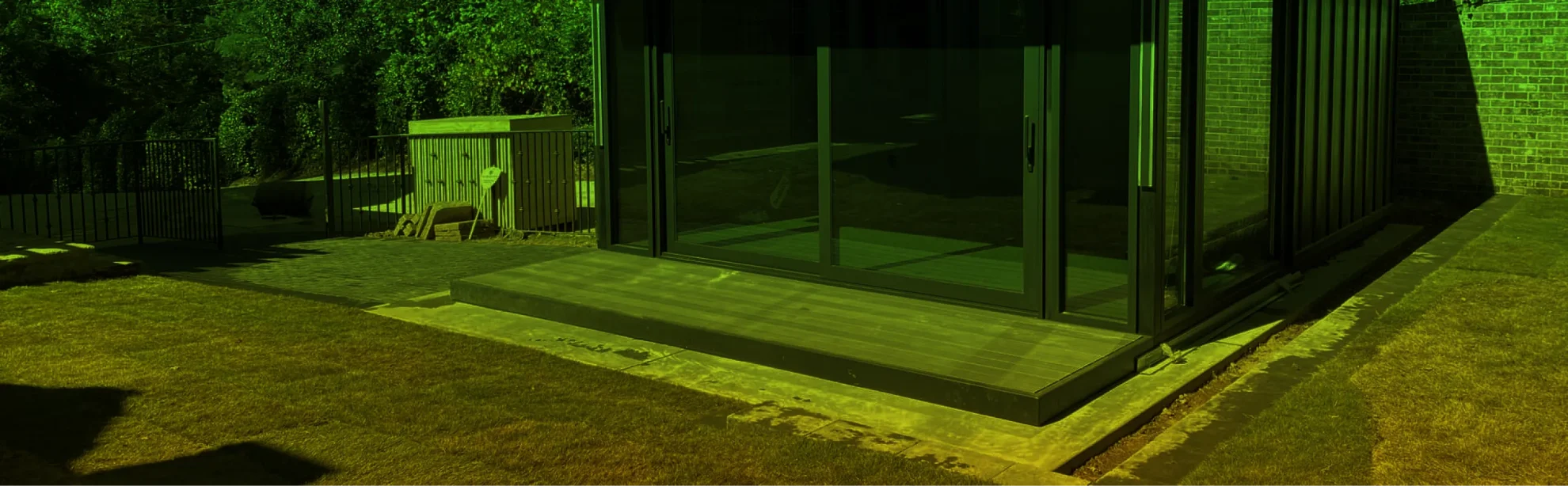 Hero Breadcrumbs Frame Contact